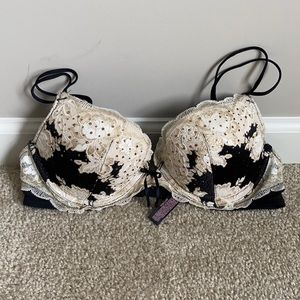 Victoria secret very sexy push up bra